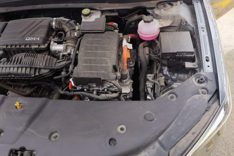 Used BYD Qin PLUS 2024 HONOR Edition DM-i 120KM Leading Model Engine Bay Left