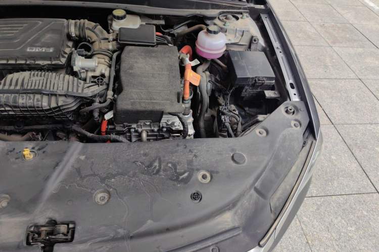 Used BYD Qin PLUS 2024 HONOR Edition DM-i 55KM Leading Model Engine Bay Left