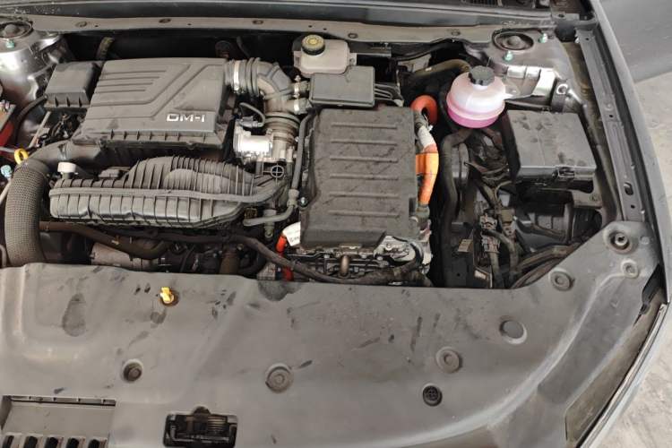 Used BYD Qin PLUS 2024 HONOR Edition DM-i 55KM Leading Model Engine Bay Left
