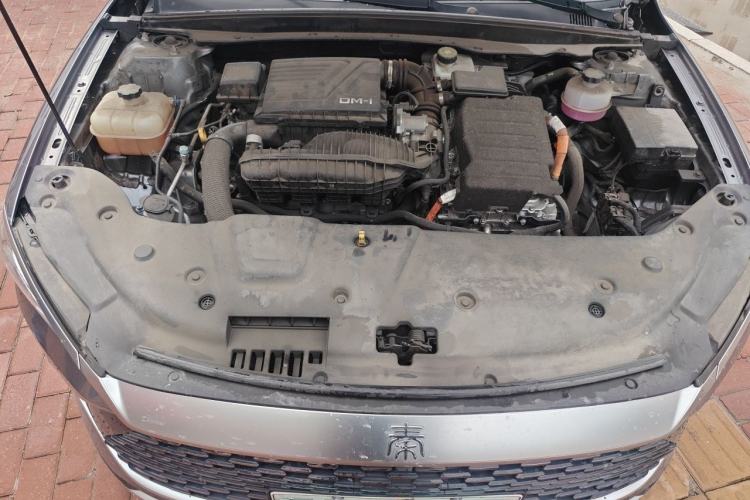 Used BYD Qin PLUS 2024 HONOR Edition DM-i 55KM Leading Model Engine Bay