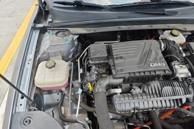 Used BYD Qin PLUS 2024 HONOR Edition DM-i 55KM Leading Model Engine Bay Right
