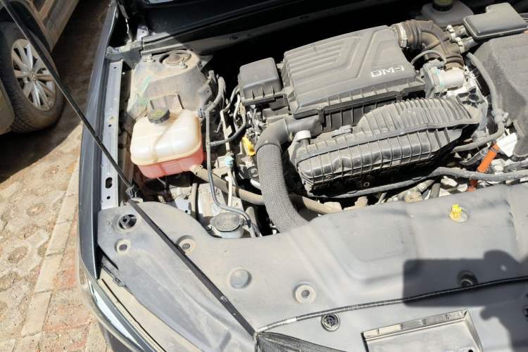 Used BYD Qin PLUS 2024 HONOR Edition DM-i 55KM Leading Model Engine Bay Right