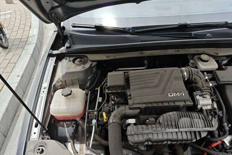 Used BYD Qin PLUS 2024 HONOR Edition DM-i 55KM Leading Model Engine Bay Right