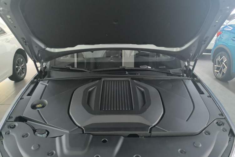 Used BYD Qin PLUS 2024 Honor Edition EV 510KM Leading Model Engine Bay