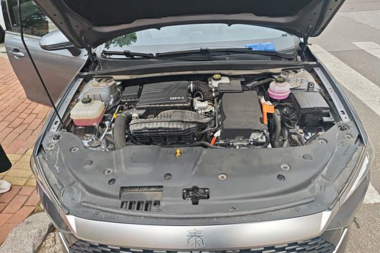 Used BYD Qin PLUS 2024 HONOR Edition DM-i 55KM Leading Model Engine Bay