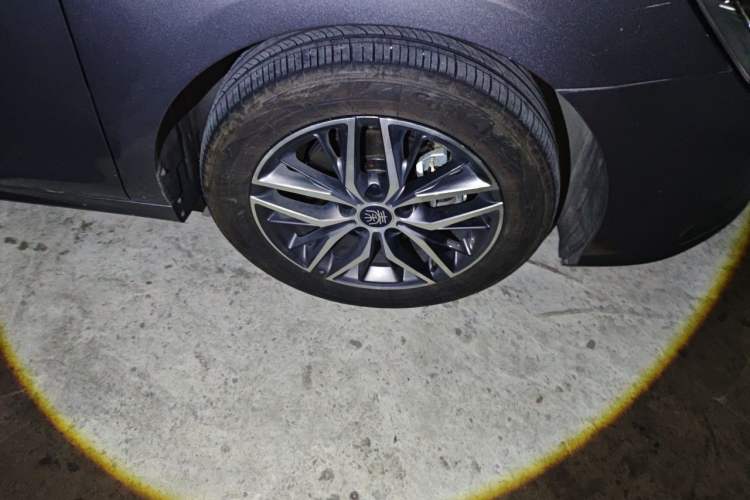Used BYD Qin PLUS 2024 HONOR Edition DM-i 120KM Excellence Model Exterior 1