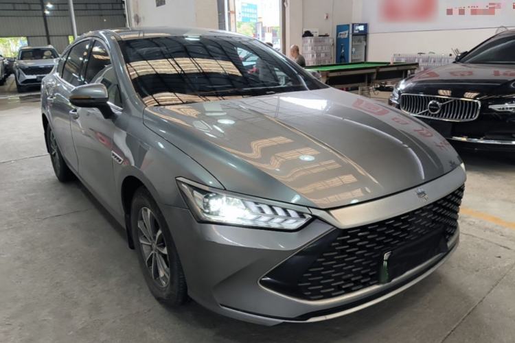 Used BYD Qin PLUS 2024 HONOR Edition DM-i 55KM Leading Model Front Right 45 Deg
