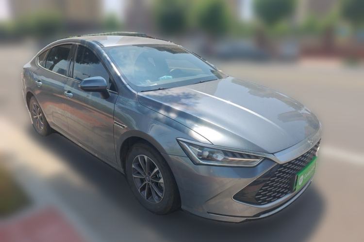 Used BYD Qin PLUS 2024 HONOR Edition DM-i 55KM Leading Model Front Right 45 Deg