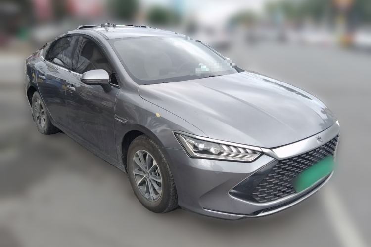 Used BYD Qin PLUS 2024 HONOR Edition DM-i 55KM Leading Model Front Right 45 Deg