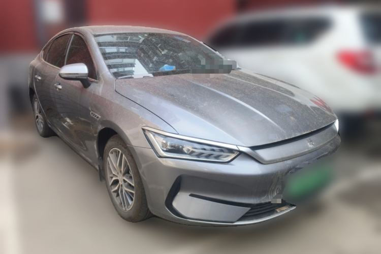 Used BYD Qin PLUS 2024 Honor Edition EV 420KM Leading Model Front Right 45 Deg