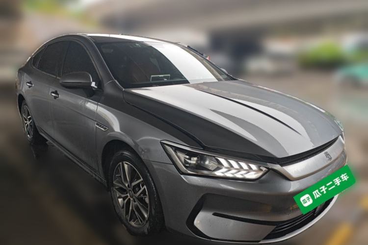 Used BYD Qin PLUS 2024 Honor Edition EV 510KM Leading Model Front Right 45 Deg