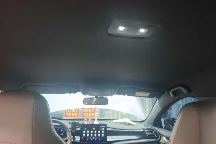 Used BYD Qin PLUS 2024 HONOR Edition DM-i 55KM Leading Model Headliner