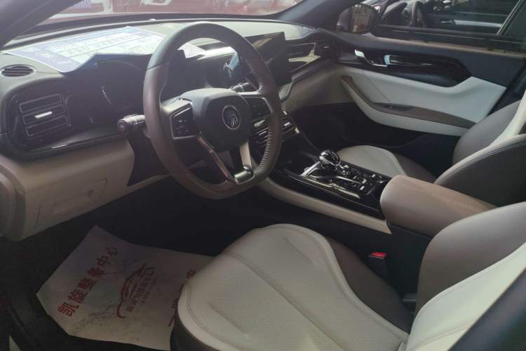 Used BYD Qin PLUS 2024 HONOR Edition DM-i 55KM Leading Model Interior 1