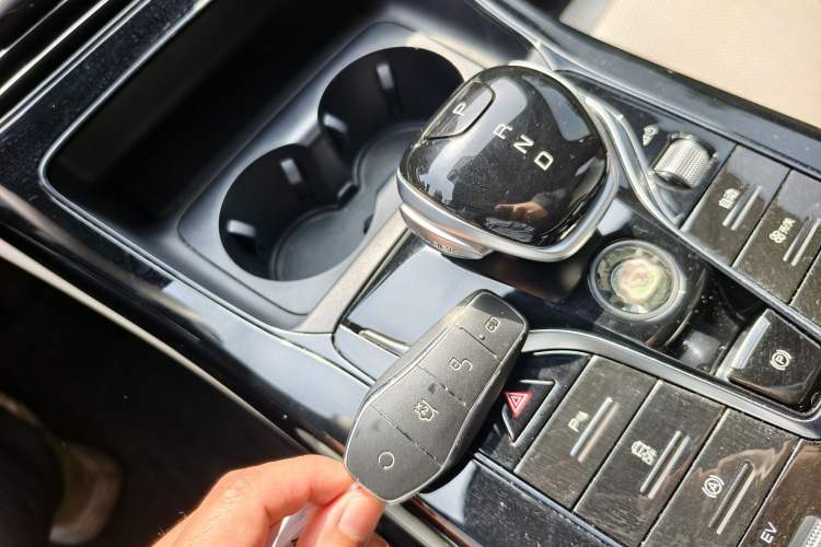 Used BYD Qin PLUS 2024 HONOR Edition DM-i 55KM Leading Model Interior 9