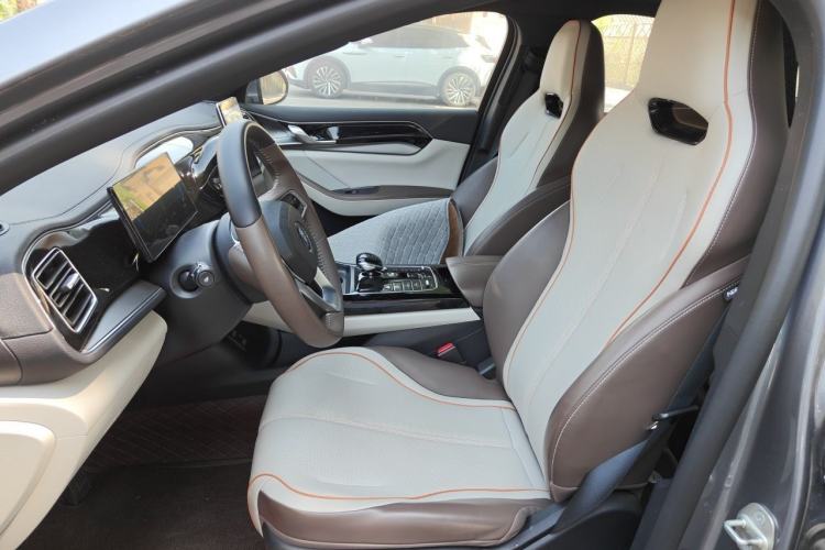 Used BYD Qin PLUS 2024 HONOR Edition DM-i 55KM Beyond Model Left Front Seat