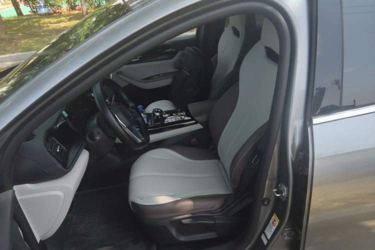 Used BYD Qin PLUS 2024 HONOR Edition DM-i 55KM Leading Model Left Front Seat