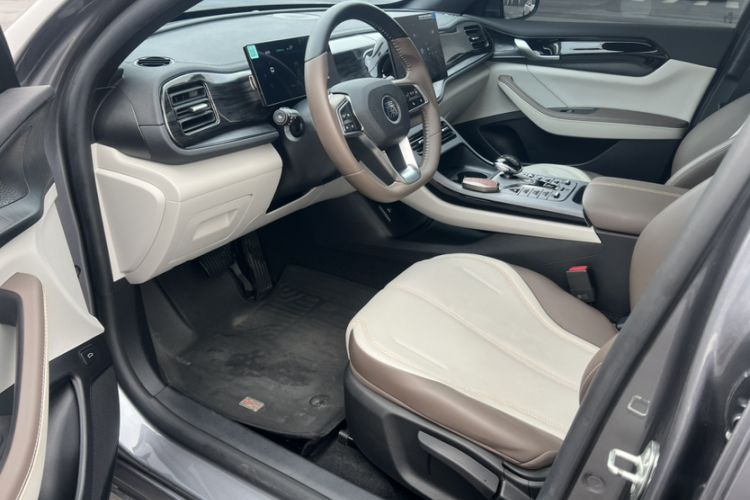 Used BYD Qin PLUS 2024 HONOR Edition DM-i 55KM Leading Model Left Front Seat