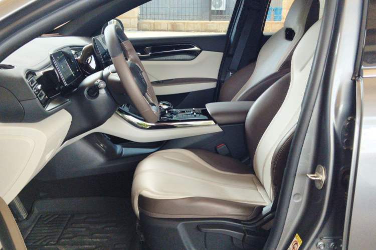 Used BYD Qin PLUS 2024 HONOR Edition DM-i 55KM Leading Model Left Front Seat