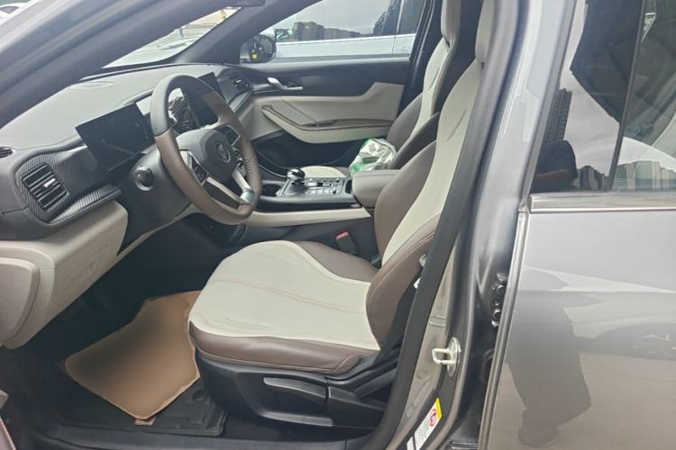 Used BYD Qin PLUS 2024 HONOR Edition DM-i 55KM Leading Model Left Front Seat
