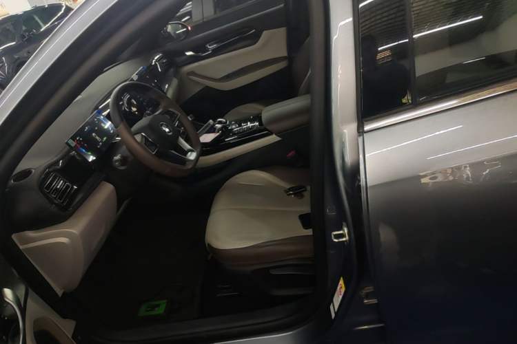Used BYD Qin PLUS 2024 HONOR Edition DM-i 55KM Leading Model Left Front Seat