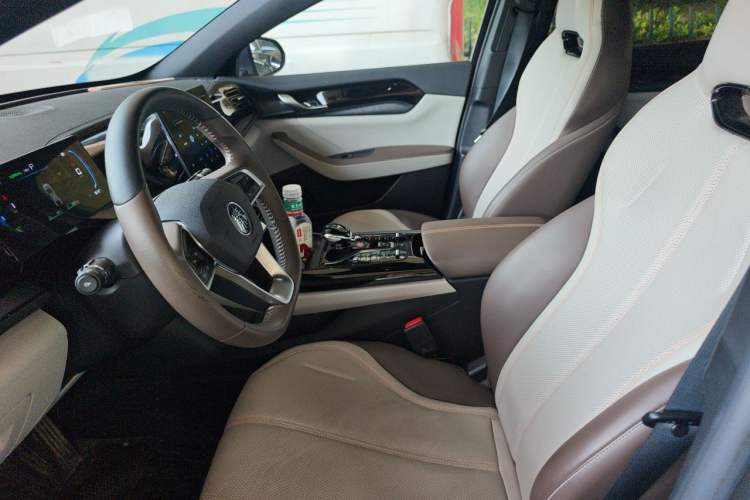 Used BYD Qin PLUS 2024 HONOR Edition DM-i 55KM Leading Model Left Front Seat