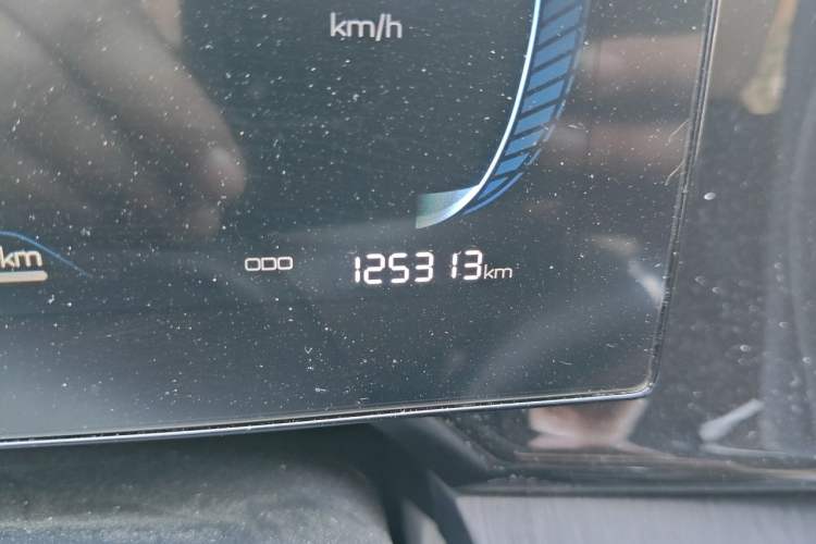 Used BYD Qin PLUS 2024 HONOR Edition DM-i 55KM Leading Model Odometer Close Up