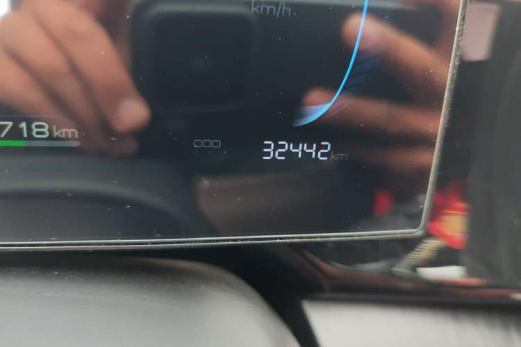 Used BYD Qin PLUS 2024 HONOR Edition DM-i 55KM Leading Model Odometer Close Up
