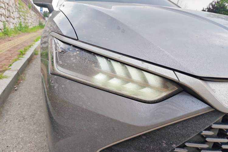 Used BYD Qin PLUS 2024 HONOR Edition DM-i 55KM Leading Model Right Front Headlight