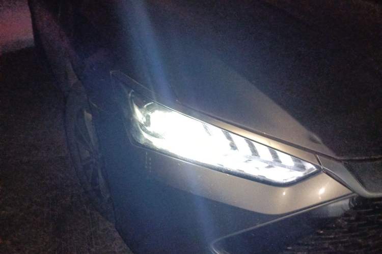 Used BYD Qin PLUS 2024 HONOR Edition DM-i 55KM Leading Model Right Front Headlight
