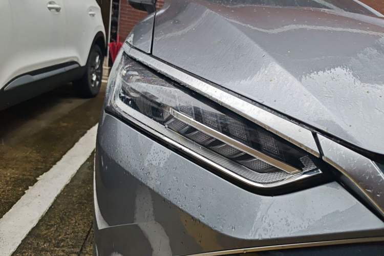 Used BYD Qin PLUS 2024 HONOR Edition DM-i 55KM Leading Model Right Front Headlight