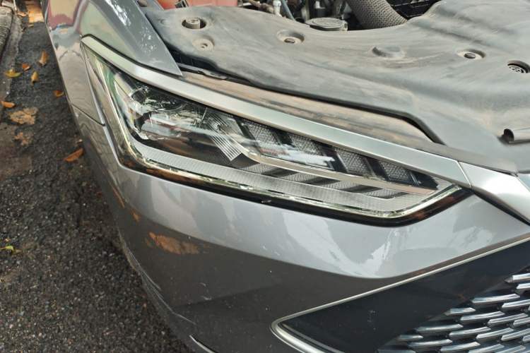 Used BYD Qin PLUS 2024 HONOR Edition DM-i 55KM Leading Model Right Front Headlight