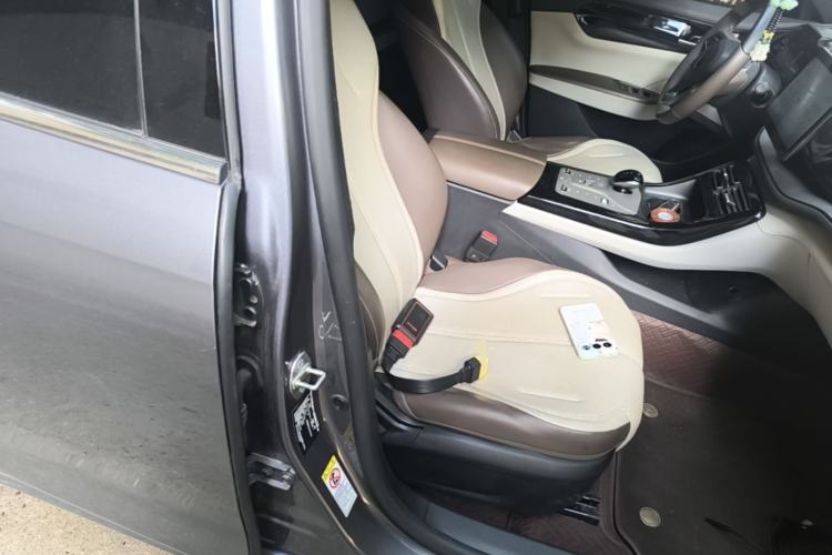 Used BYD Qin PLUS 2024 HONOR Edition DM-i 55KM Leading Model Right Front Seat