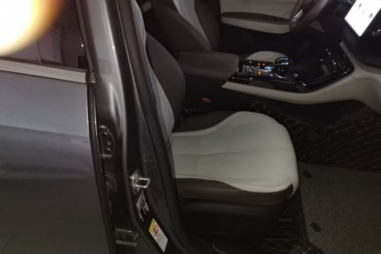 Used BYD Qin PLUS 2024 HONOR Edition DM-i 55KM Leading Model Right Front Seat