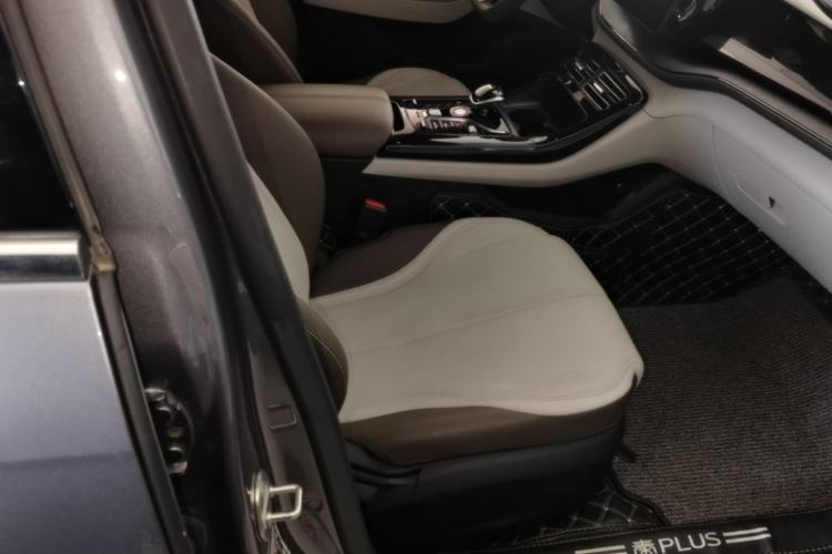Used BYD Qin PLUS 2024 HONOR Edition DM-i 55KM Leading Model Right Front Seat