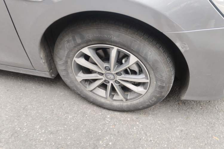 Used BYD Qin PLUS 2024 HONOR Edition DM-i 55KM Leading Model Right Front Wheel Hub