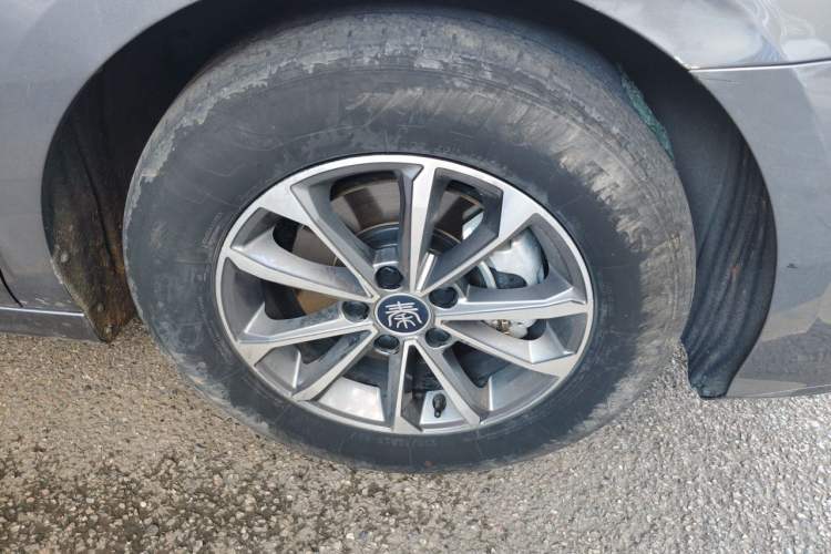 Used BYD Qin PLUS 2024 HONOR Edition DM-i 55KM Leading Model Right Front Wheel Hub