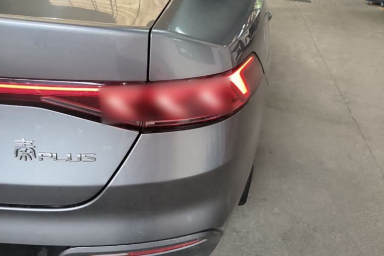 Used BYD Qin PLUS 2024 HONOR Edition DM-i 55KM Leading Model Right Rear Taillight