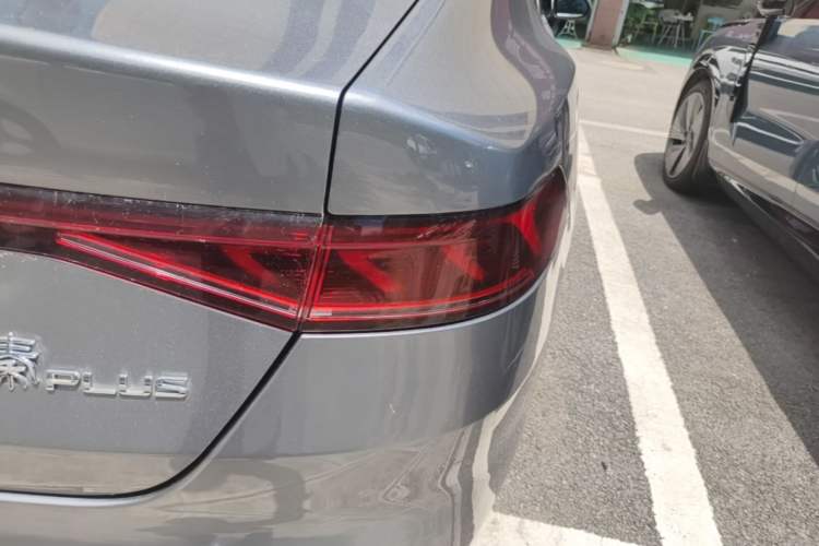 Used BYD Qin PLUS 2024 Honor Edition EV 510KM Leading Model Right Rear Taillight