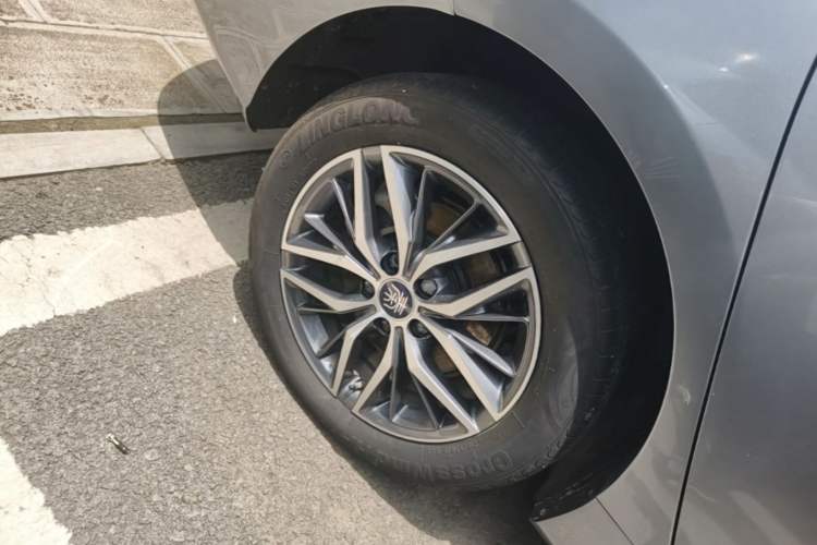 Used BYD Qin PLUS 2024 Honor Edition EV 510KM Leading Model Right Rear Wheel Hub