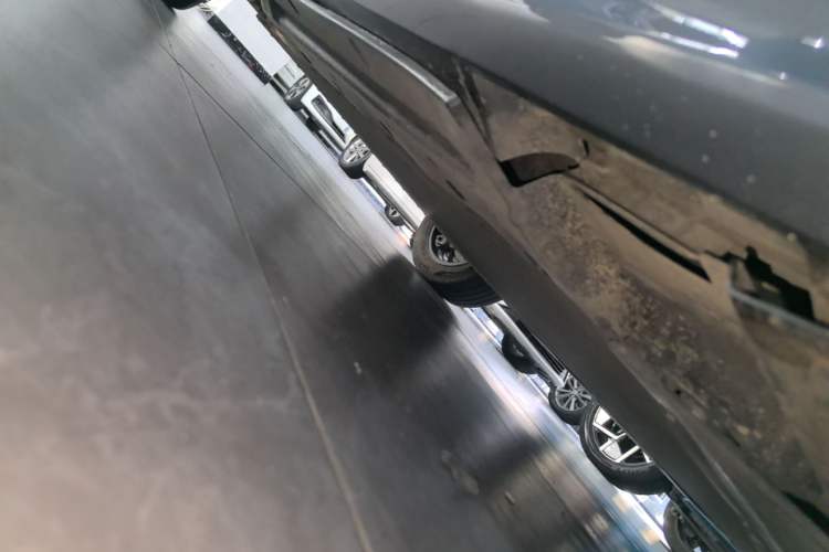 Used BYD Qin PLUS 2024 Honor Edition EV 510KM Leading Model Right Side Sill