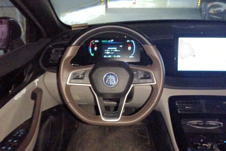 Used BYD Qin PLUS 2024 HONOR Edition DM-i 55KM Leading Model Steering Wheel