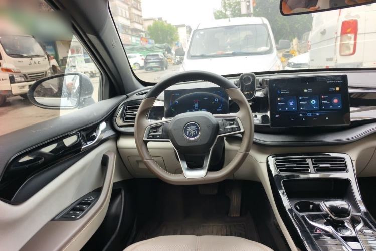 Used BYD Qin PLUS 2024 HONOR Edition DM-i 55KM Leading Model Steering Wheel