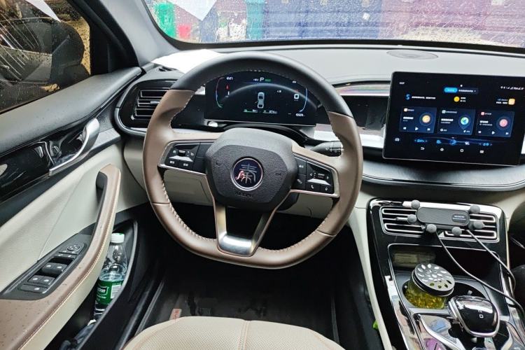 Used BYD Qin PLUS 2024 HONOR Edition DM-i 55KM Leading Model Steering Wheel