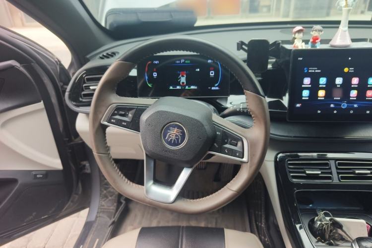 Used BYD Qin PLUS 2024 HONOR Edition DM-i 55KM Leading Model Steering Wheel