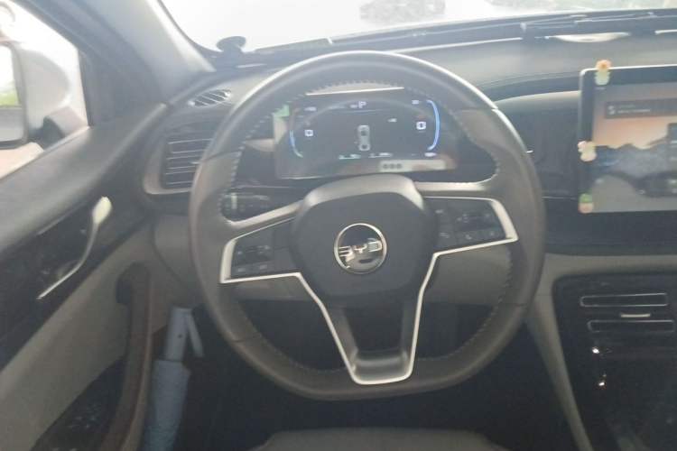 Used BYD Qin PLUS 2024 HONOR Edition DM-i 55KM Leading Model Steering Wheel