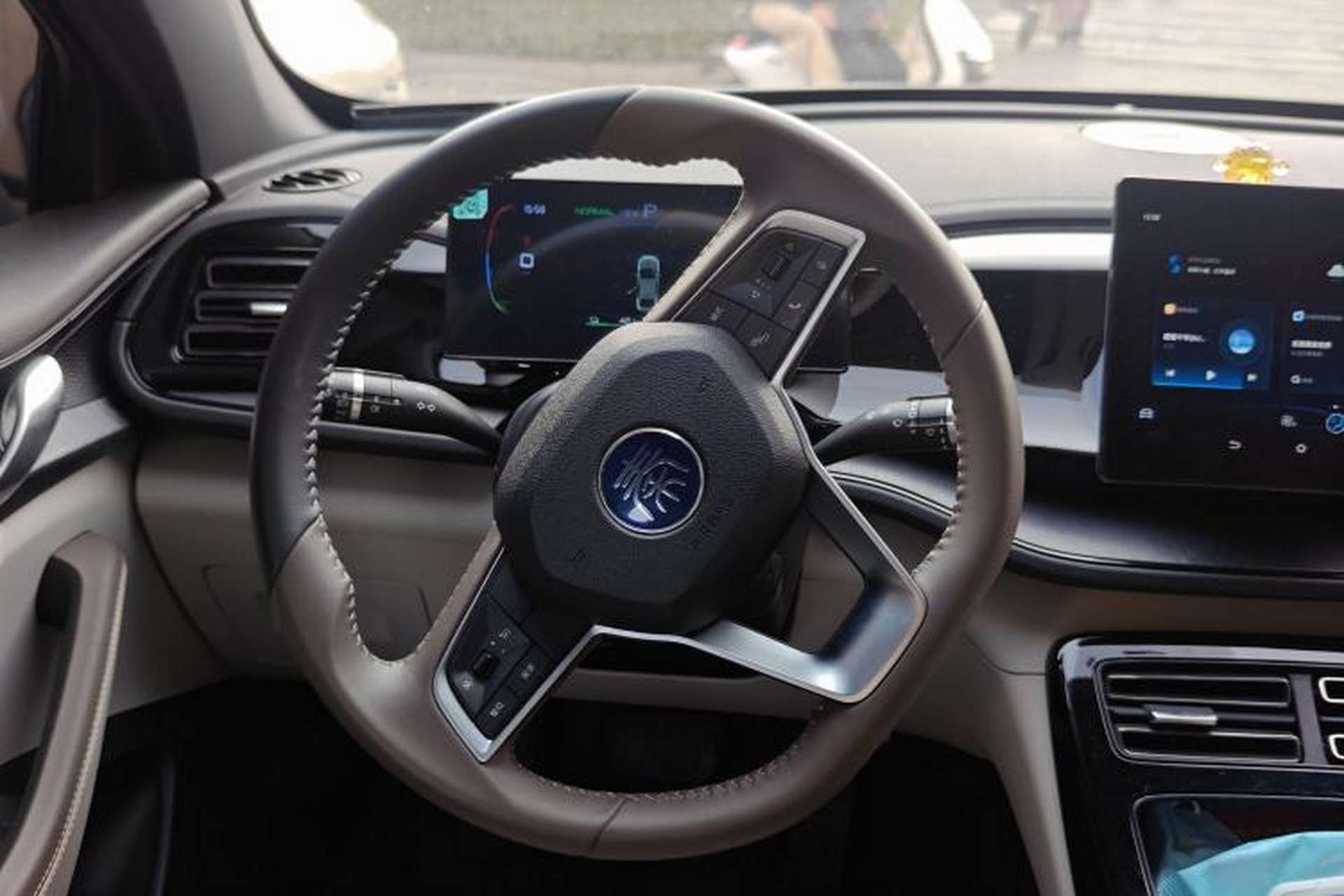 Used BYD Qin PLUS 2024 HONOR Edition DM-i 55KM Leading Model Steering Wheel
