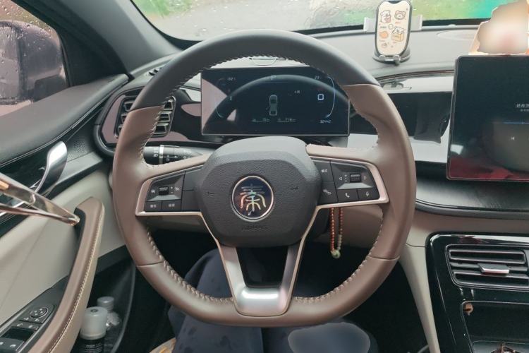 Used BYD Qin PLUS 2024 HONOR Edition DM-i 55KM Leading Model Steering Wheel