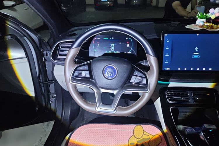 Used BYD Qin PLUS 2024 HONOR Edition DM-i 120KM Excellence Model Steering Wheel