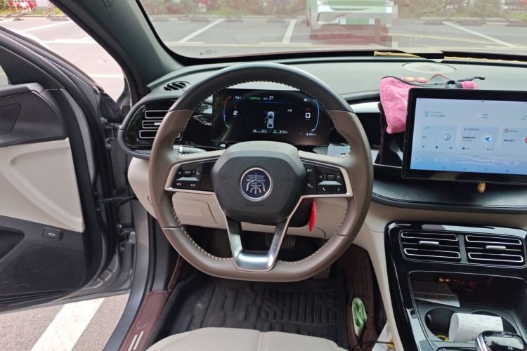 Used BYD Qin PLUS 2024 HONOR Edition DM-i 55KM Leading Model Steering Wheel