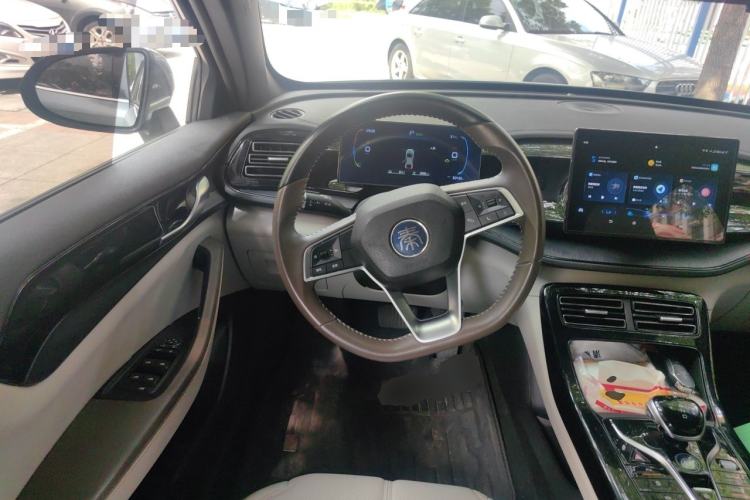 Used BYD Qin PLUS 2024 HONOR Edition DM-i 55KM Leading Model Steering Wheel